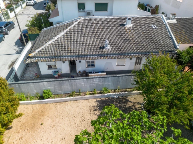 Moradia T4 para Venda em Charneca de Caparica e Sobreda Foto 76