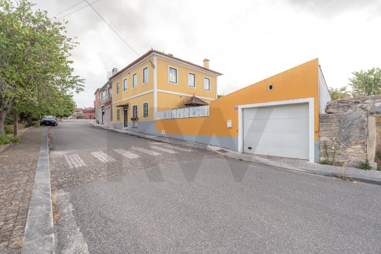 Moradia T4 para Venda em Barcouço Foto 4