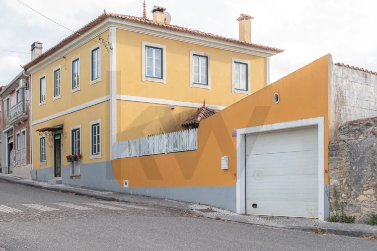 Moradia T4 para Venda em Barcouço Foto 6