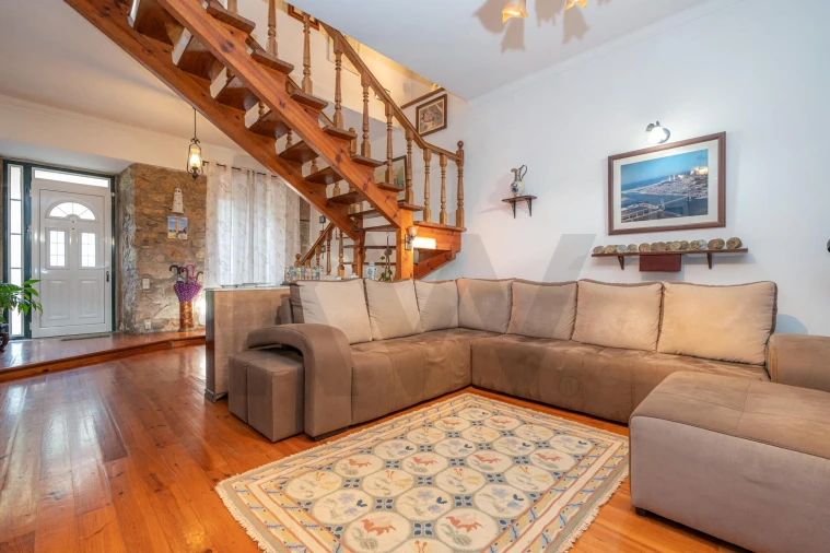 Moradia T4 para Venda em Barcouço