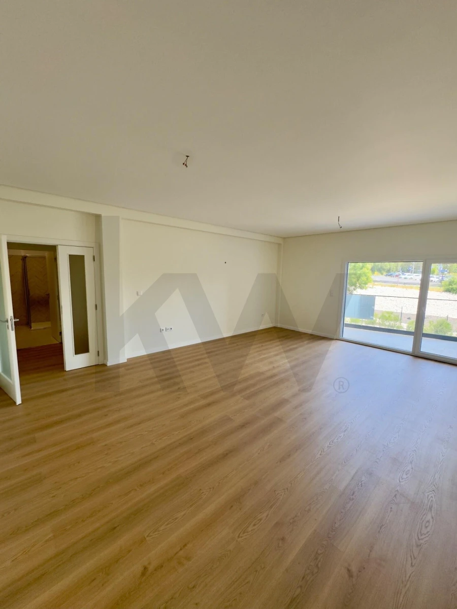 Moradia T3 para Venda em Santa Maria, São Pedro e Matacães Foto 4