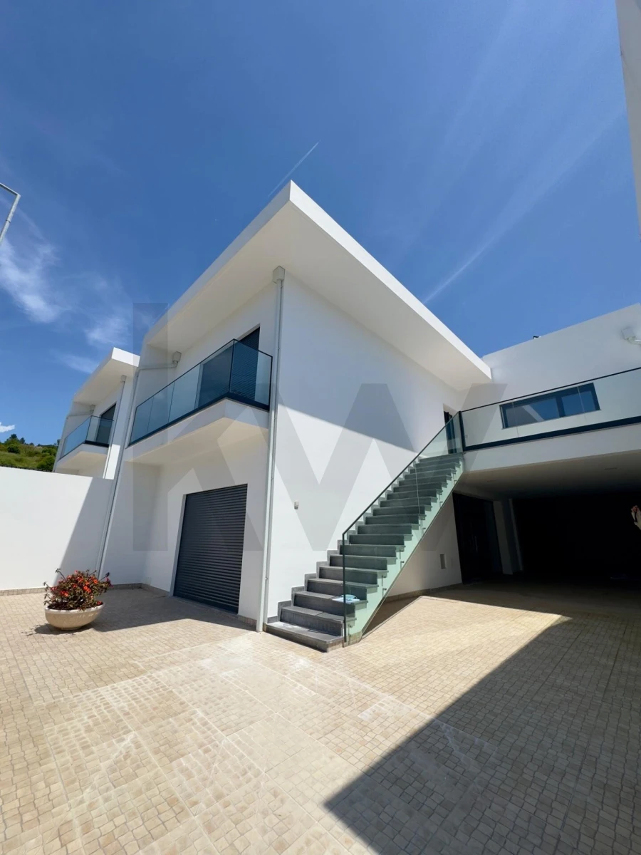 Moradia T3 para Venda em Santa Maria, São Pedro e Matacães Foto 27