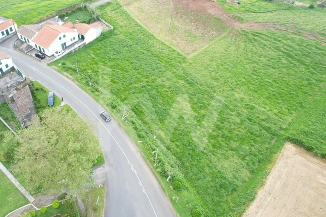 Terreno para Venda em Algarvia Foto 4