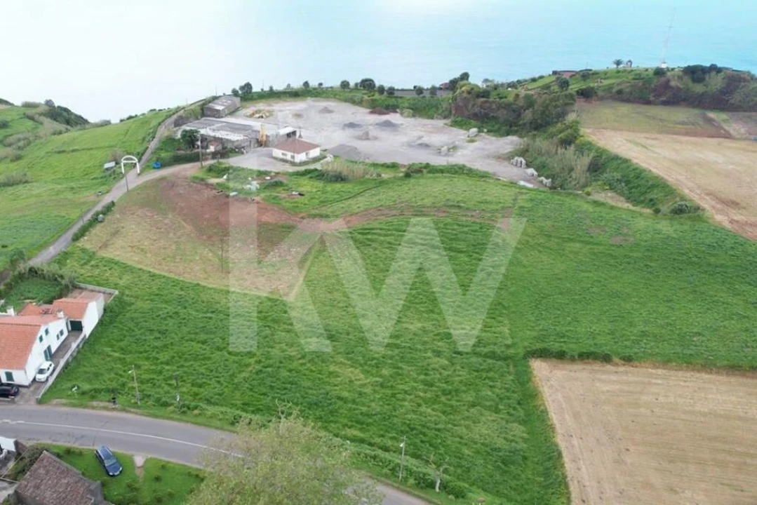 Terreno para Venda em Algarvia Foto 9