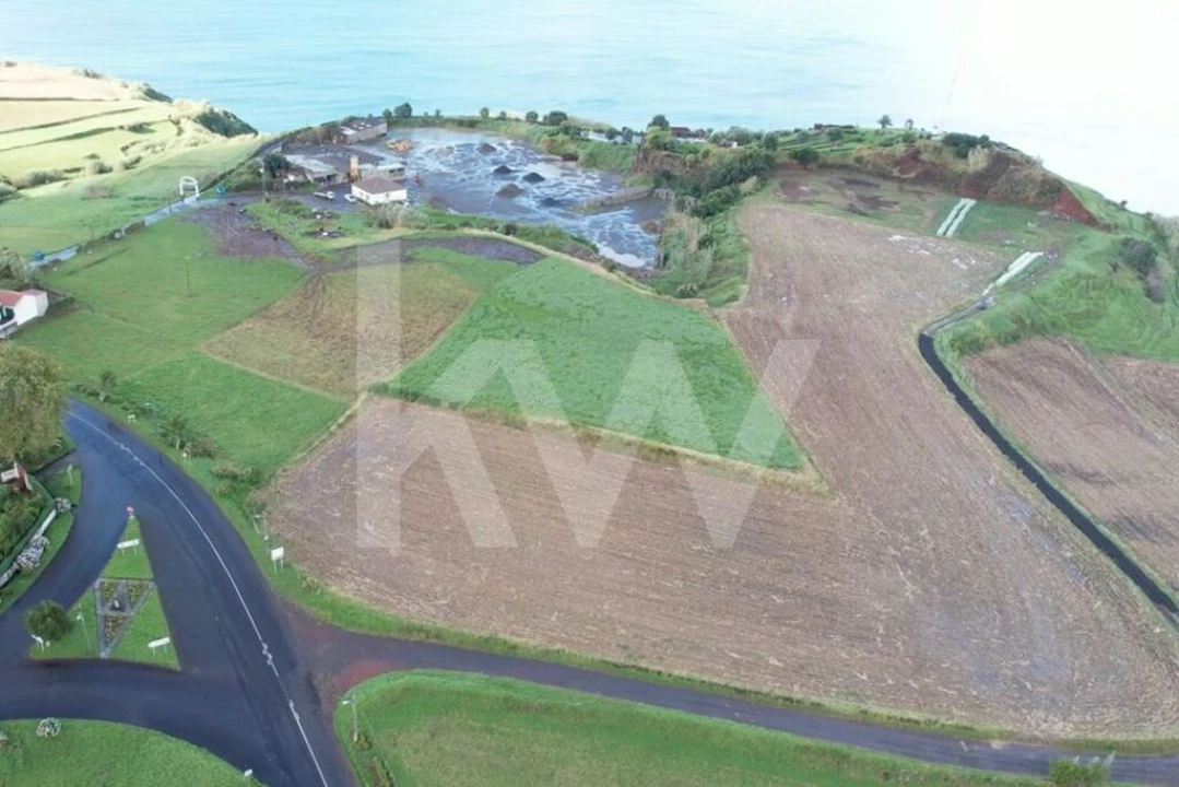 Terreno para Venda em Algarvia Foto 14