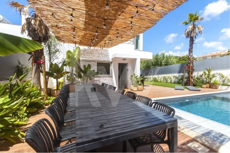 Moradia T5 para Venda em Oeiras e São Julião da Barra, Paço de Arcos e Caxias Foto 2