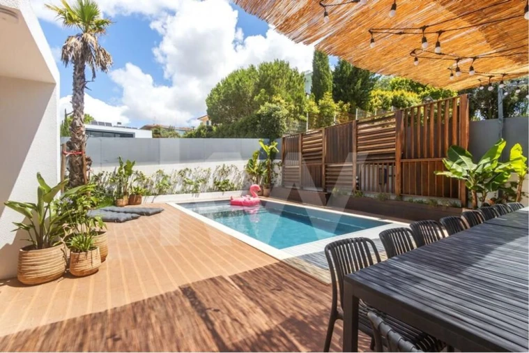 Moradia T5 para Venda em Oeiras e São Julião da Barra, Paço de Arcos e Caxias Foto 4