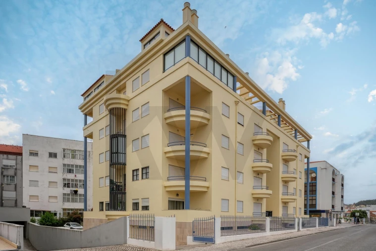 Apartamento T2 para Venda em São Martinho do Porto Foto 27