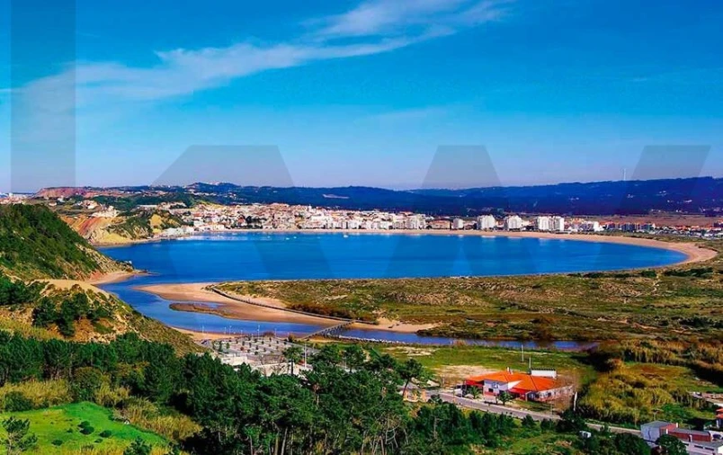 Apartamento T2 para Venda em São Martinho do Porto Foto 36