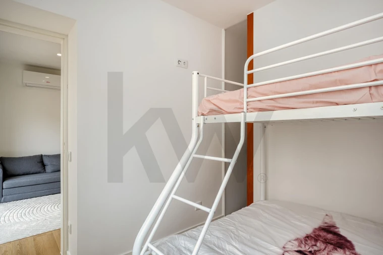 Apartamento T2 para Venda em São Martinho do Porto Foto 16