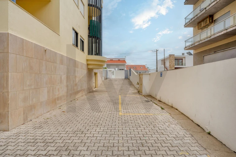 Apartamento T2 para Venda em São Martinho do Porto Foto 28