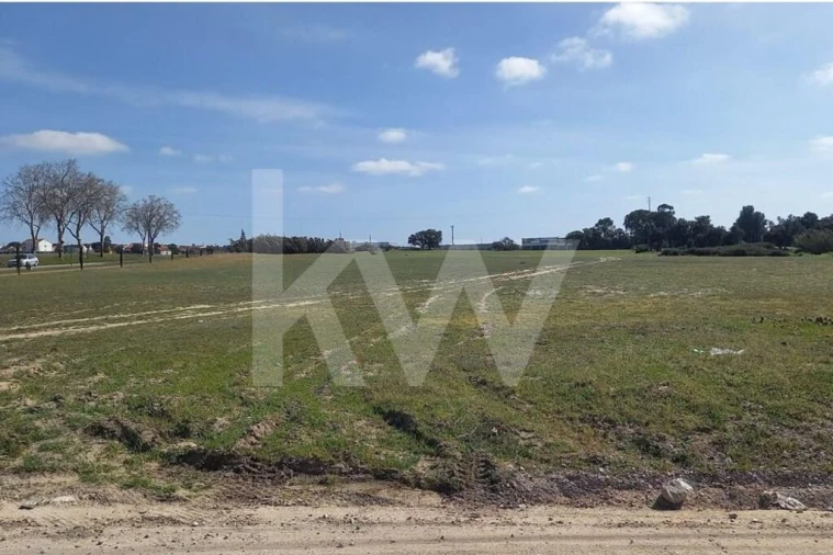 Terreno para Venda em Atalaia e Alto Estanqueiro-Jardia Foto 2