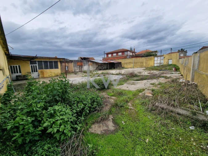Armazém para Venda em Vila de Cucujães Foto 1