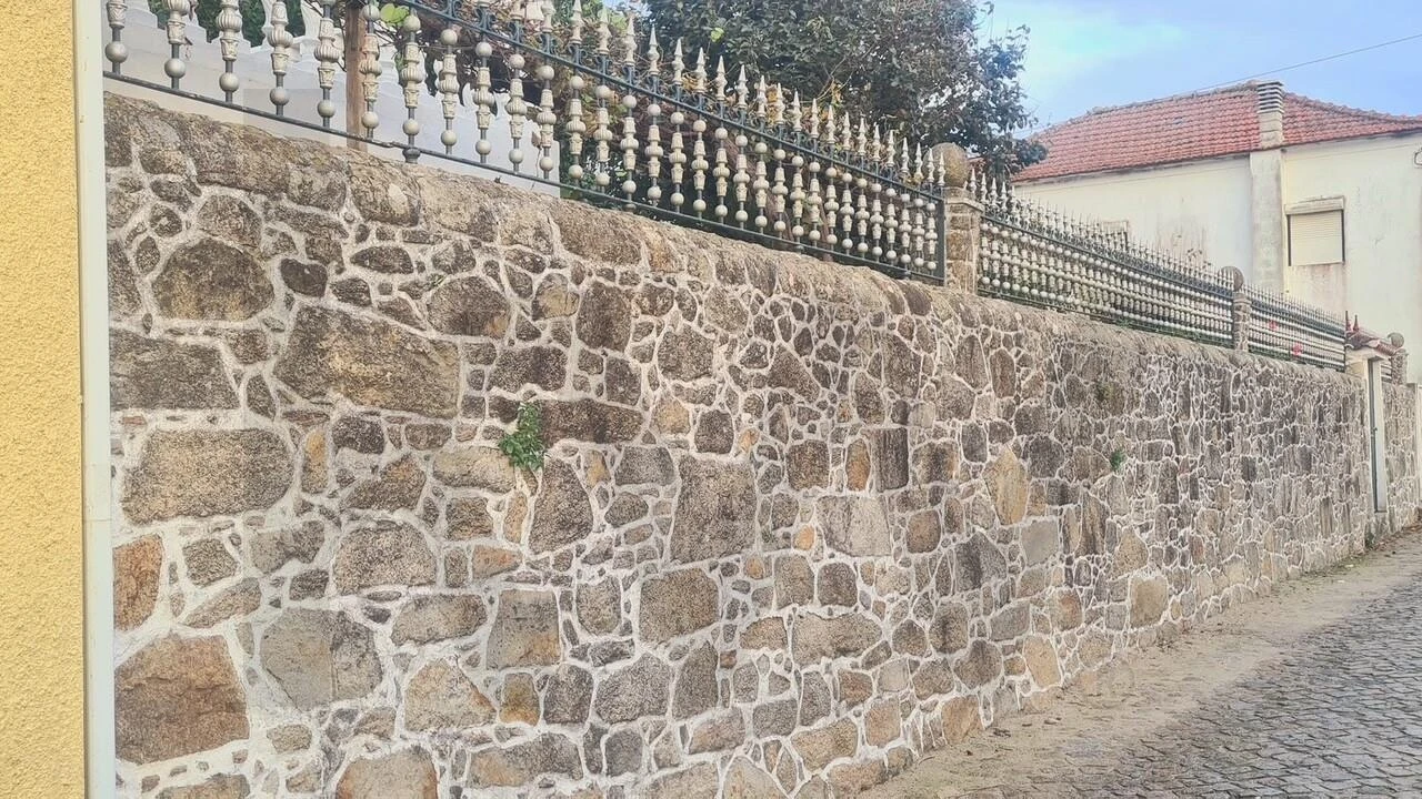 Moradia T5 para Venda em Azurara Foto 9