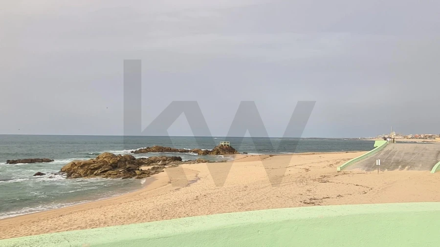 Moradia T5 para Venda em Azurara Foto 20