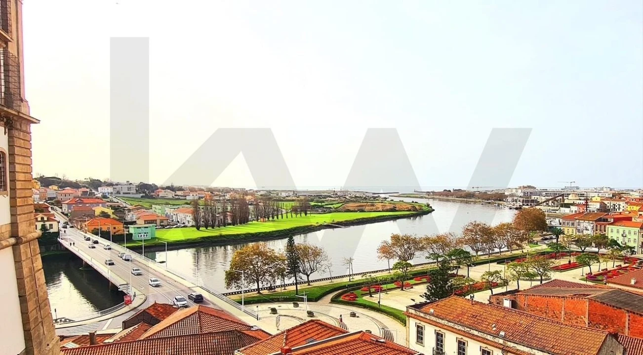 Moradia T5 para Venda em Azurara Foto 17