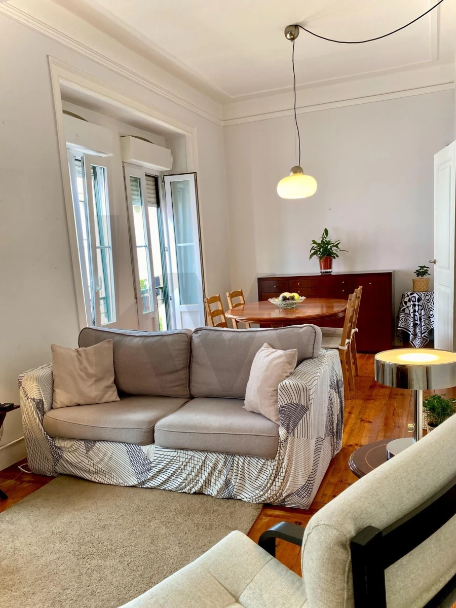 Apartamento T3 para Venda em Areeiro Foto 2
