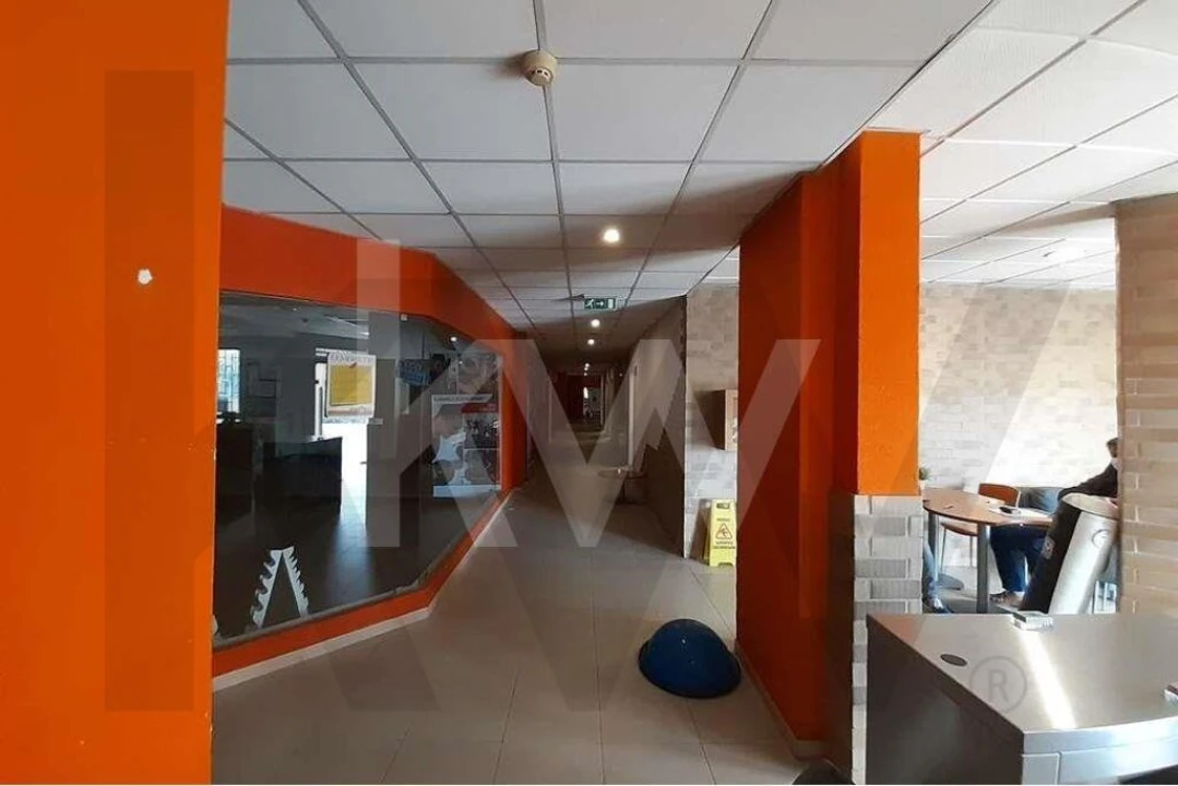 Loja para Venda em Corroios Foto 21