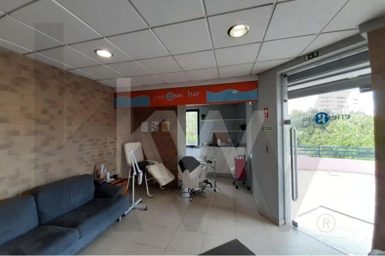 Loja para Venda em Corroios Foto 20