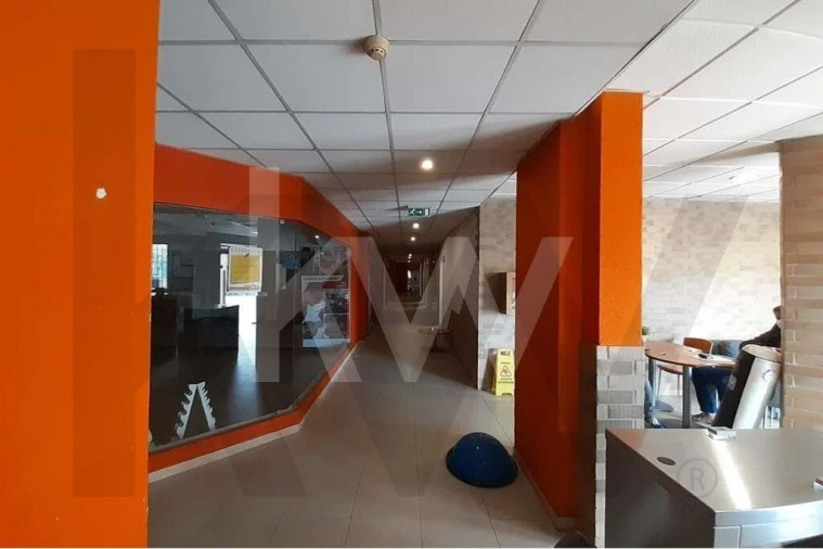 Loja para Venda em Corroios Foto 21