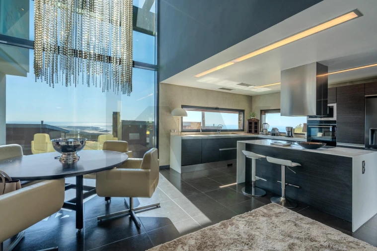 Moradia T4 para Arrendamento em Alcabideche Foto 2