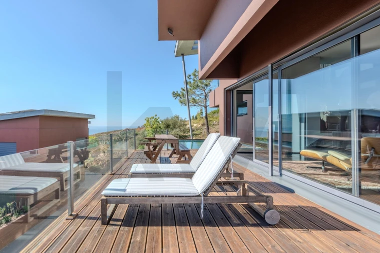 Moradia T4 para Arrendamento em Alcabideche Foto 50