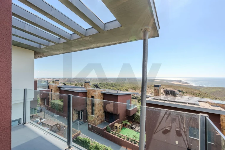 Moradia T4 para Arrendamento em Alcabideche Foto 19