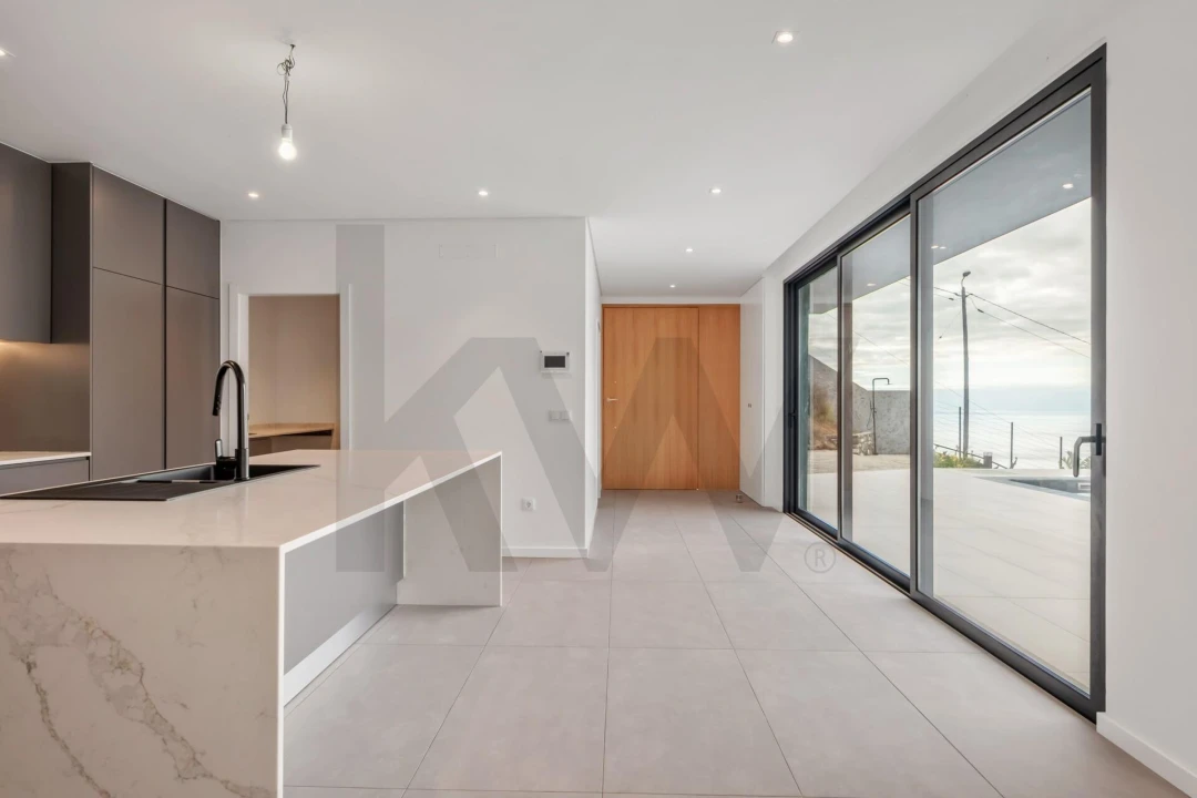 Moradia T4 para Venda em Campanario Foto 33