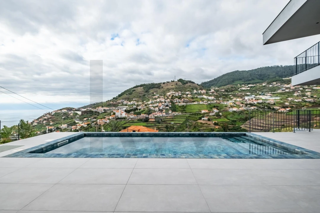 Moradia T4 para Venda em Campanario Foto 46