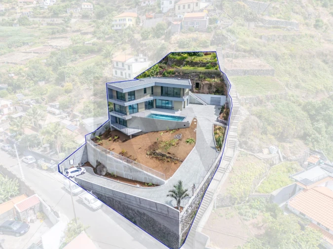 Moradia T4 para Venda em Campanario Foto 19