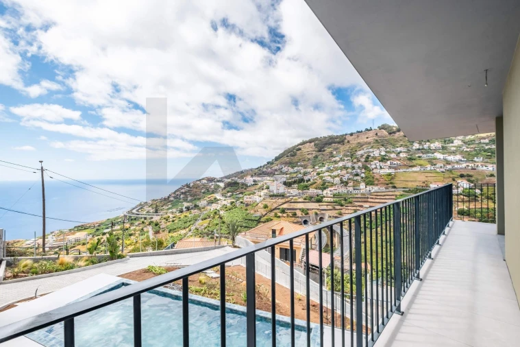 Moradia T4 para Venda em Campanario Foto 12