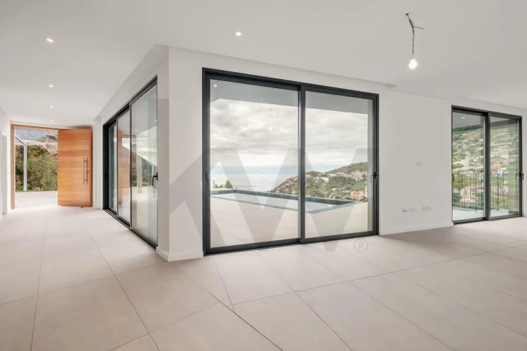 Moradia T4 para Venda em Campanario Foto 32