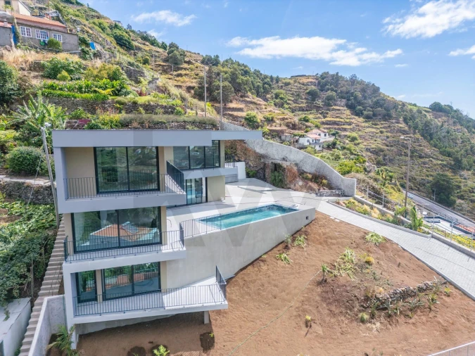 Moradia T4 para Venda em Campanario Foto 25