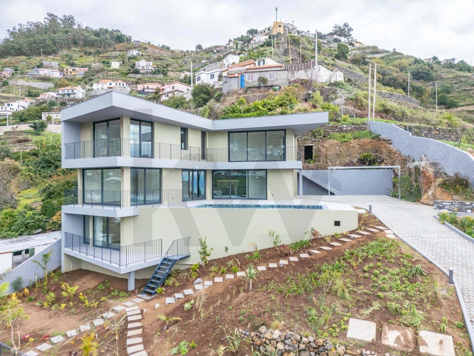 Moradia T4 para Venda em Campanario Foto 52