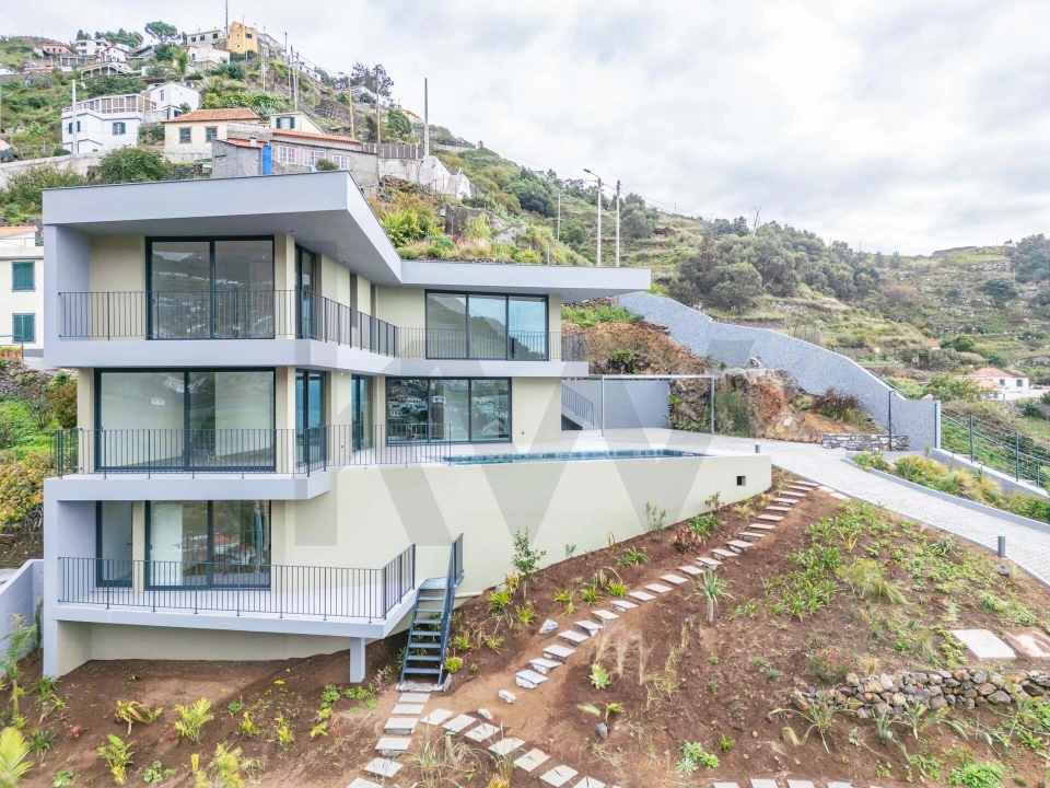 Moradia T4 para Venda em Campanario Foto 48