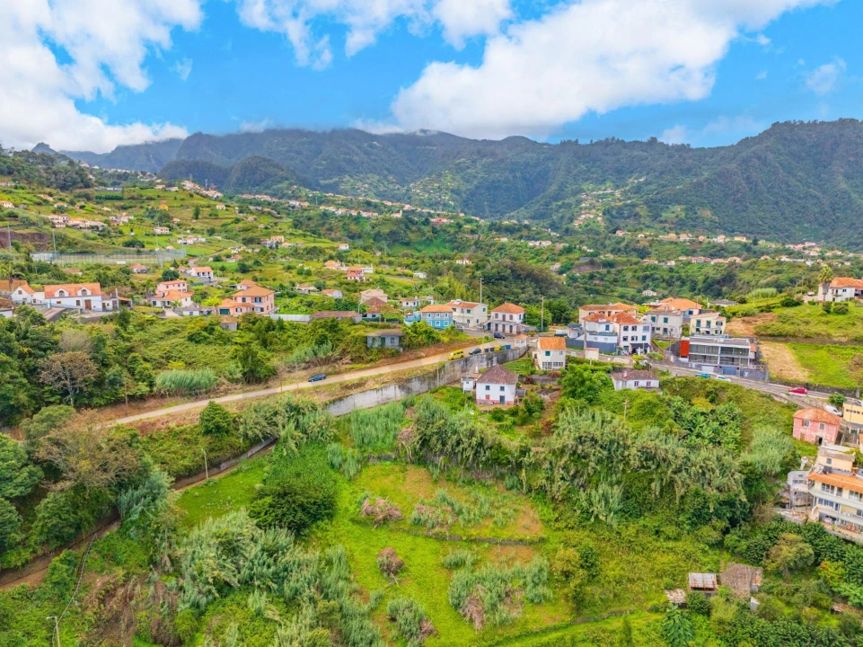 Terreno para Venda em Porto da Cruz Foto 3