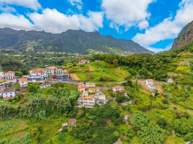 Terreno para Venda em Porto da Cruz Foto 4