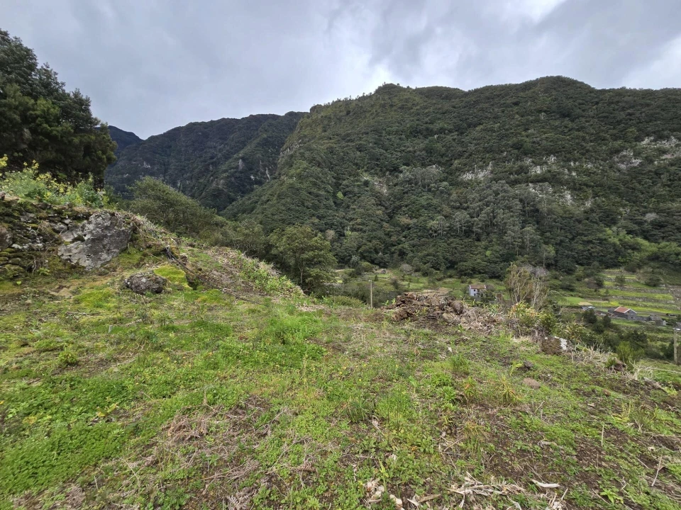 Terreno para Venda em Seixal Foto 3