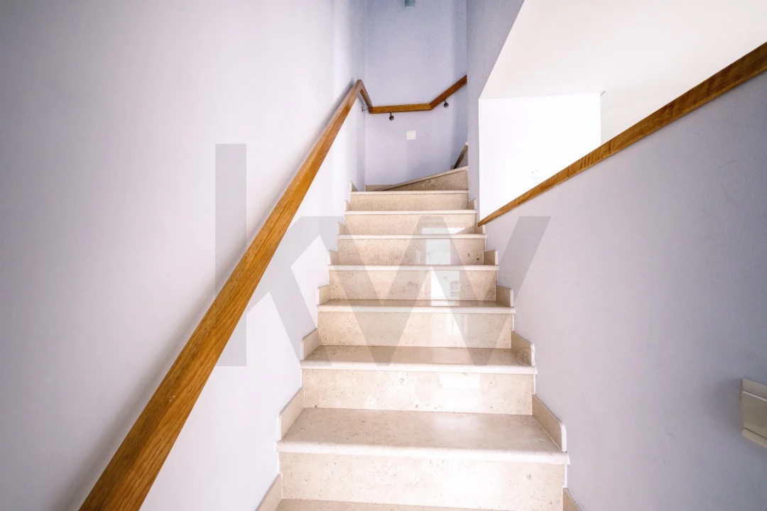 Apartamento T3 para Arrendamento em Sesimbra (Santiago) Foto 10