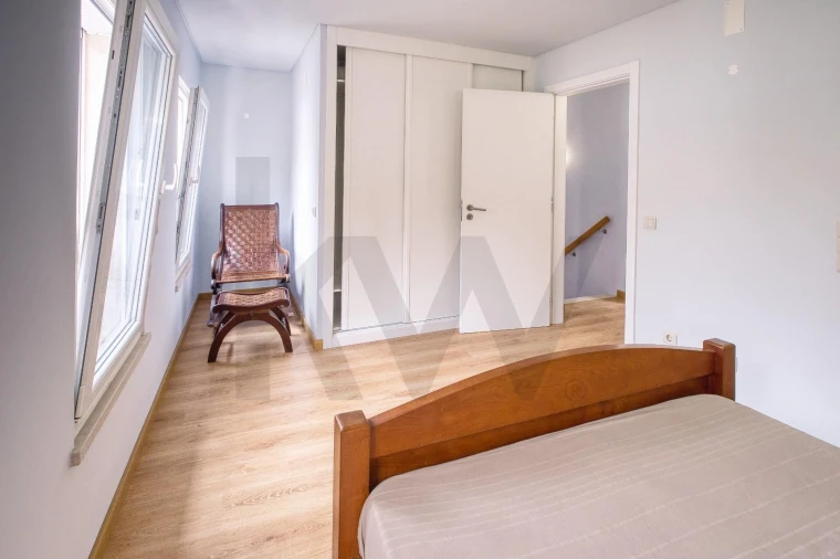 Apartamento T3 para Arrendamento em Sesimbra (Santiago) Foto 14