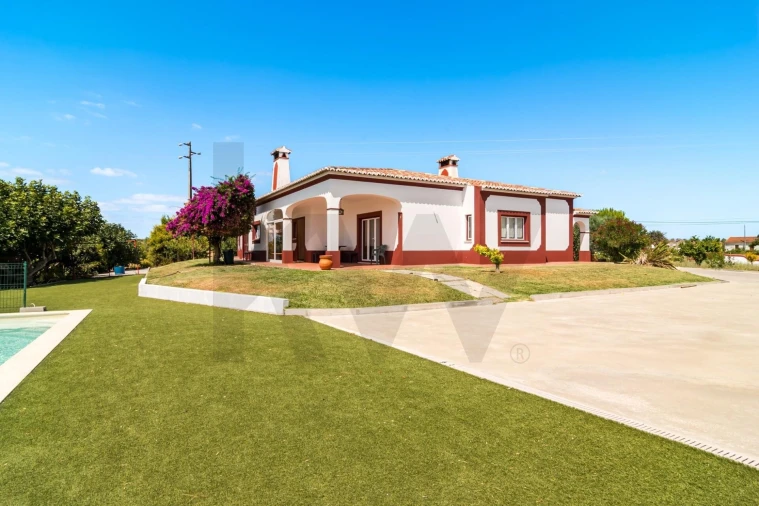 Quinta T4 para Venda em Achete, Azoia de Baixo e Póvoa de Santarém Foto 7