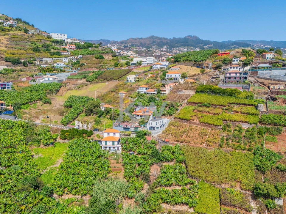 Terreno para Venda em Camara de Lobos Foto 11