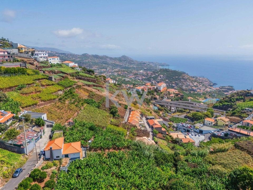 Terreno para Venda em Camara de Lobos Foto 6