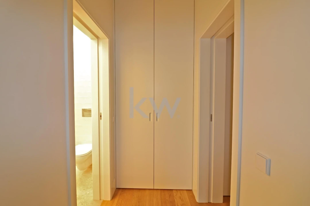 Apartamento T3 para Venda em Santo António Foto 25