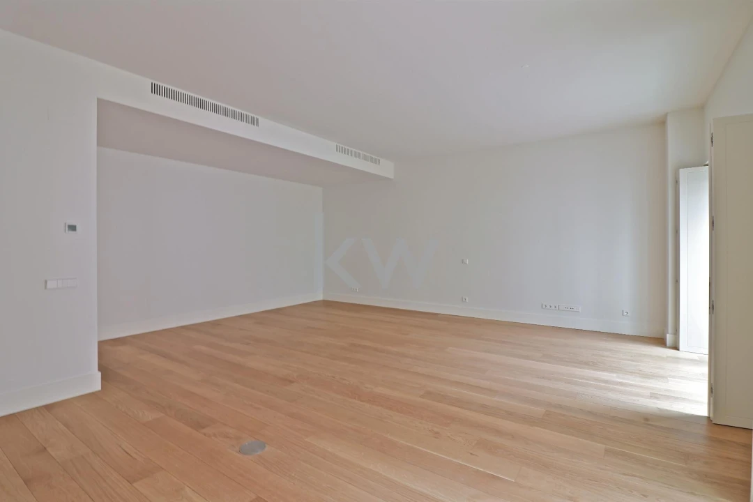 Apartamento T3 para Venda em Santo António Foto 4