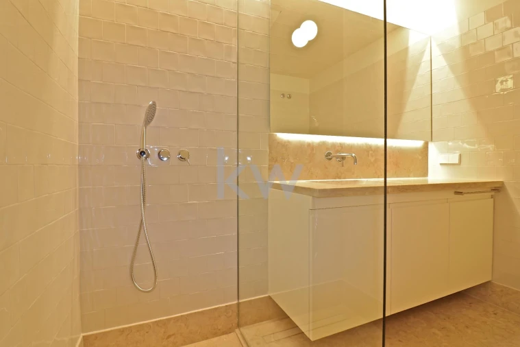 Apartamento T3 para Venda em Santo António Foto 24
