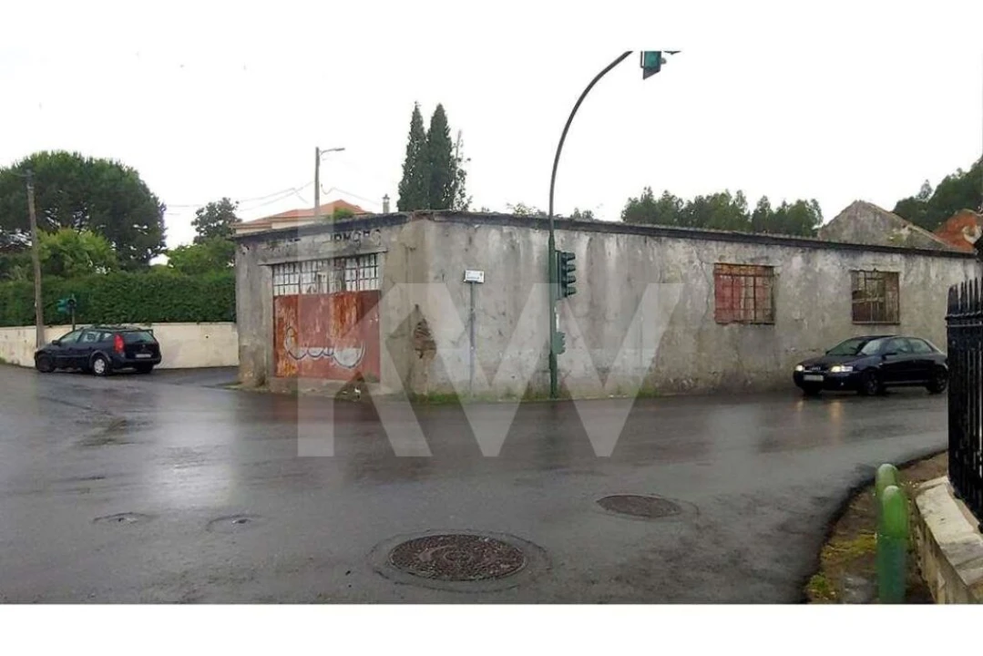 Armazém para Venda em Argoncilhe Foto 5