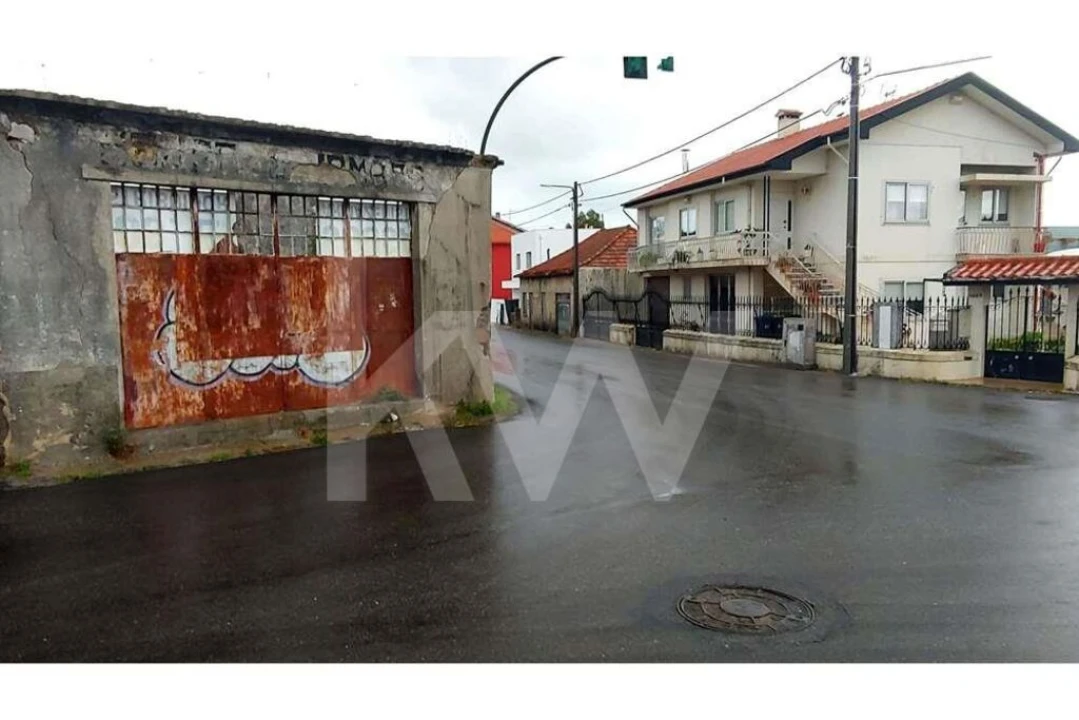 Armazém para Venda em Argoncilhe Foto 2