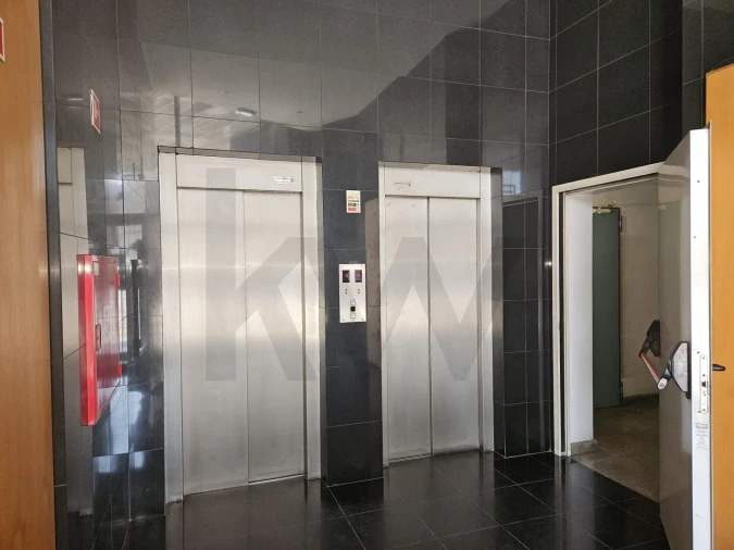 Escritório para Arrendamento em São Martinho do Bispo e Ribeira de Frades Foto 3