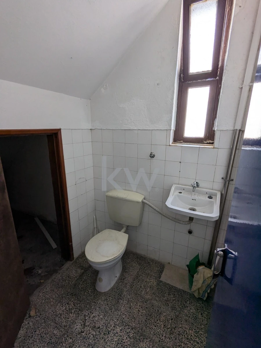 Armazém para Venda em Amora Foto 6